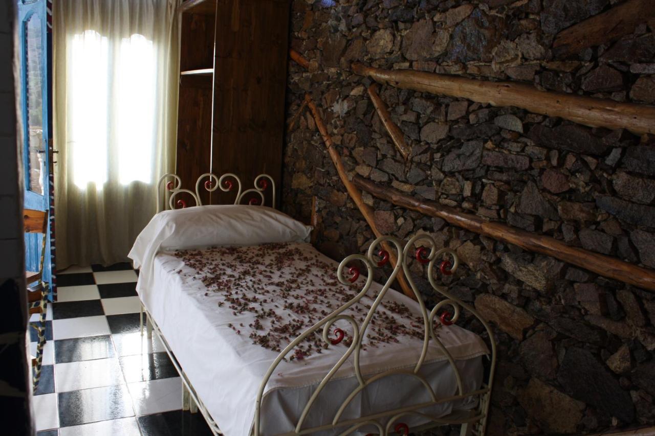 Hotel Leonor Beni Chiker Екстер'єр фото