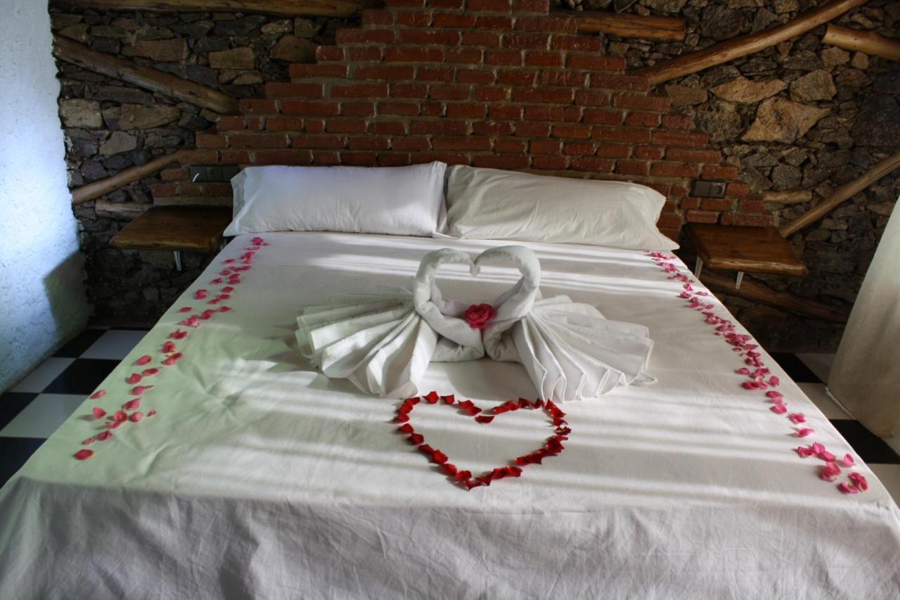 Hotel Leonor Beni Chiker Екстер'єр фото