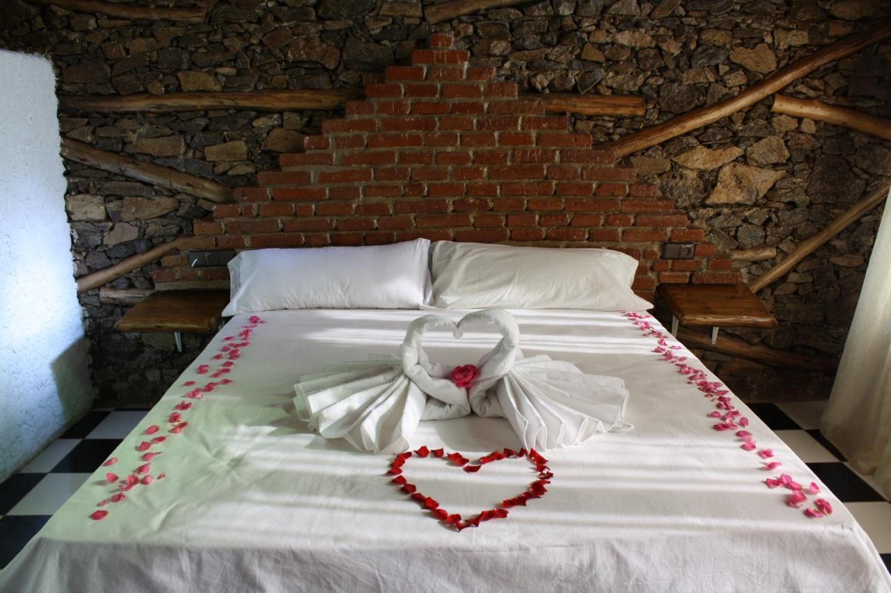 Hotel Leonor Beni Chiker Екстер'єр фото
