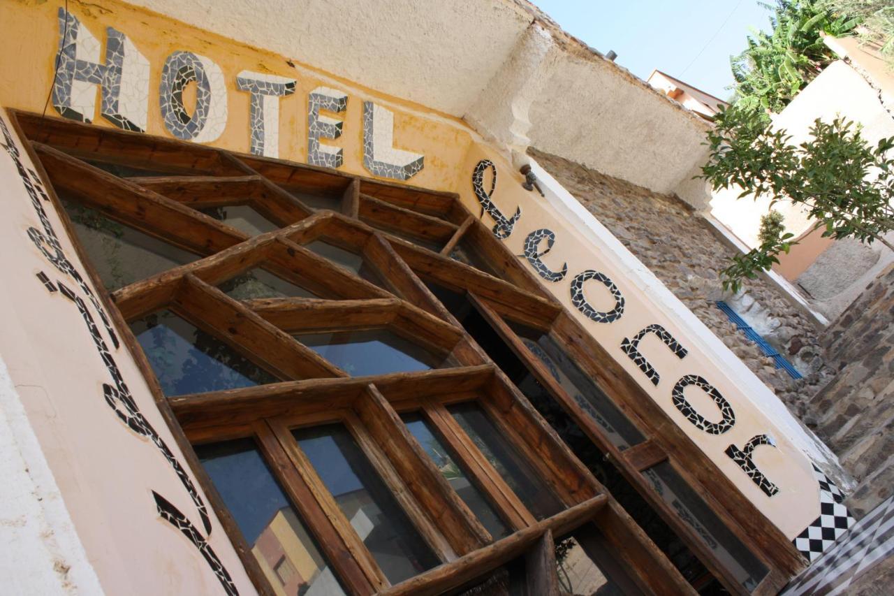 Hotel Leonor Beni Chiker Екстер'єр фото